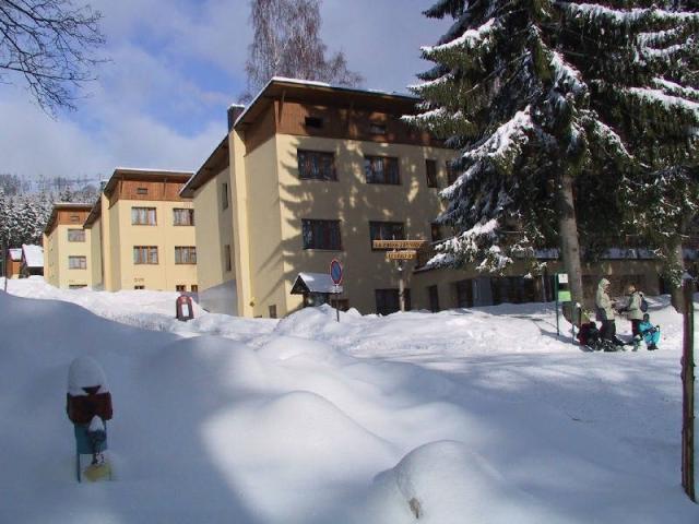 Depandance VZ Bedřichov zima exterier.