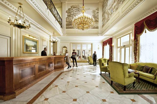 Lobby s recepcí.