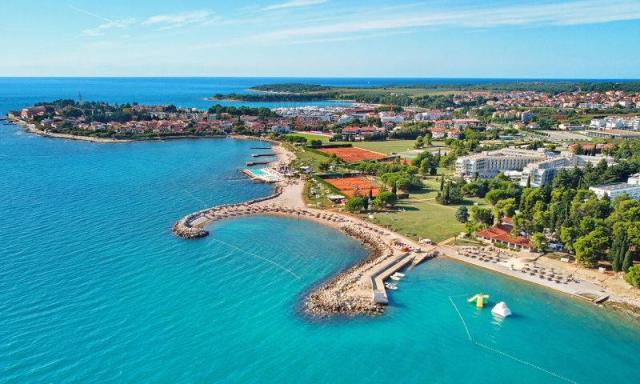 Hotel Aminess Laguna - letecký pohled na pláž, hotel a okolí, t