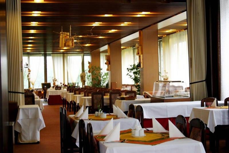 Restaurace.