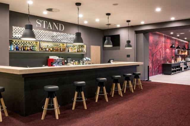 Bar.
