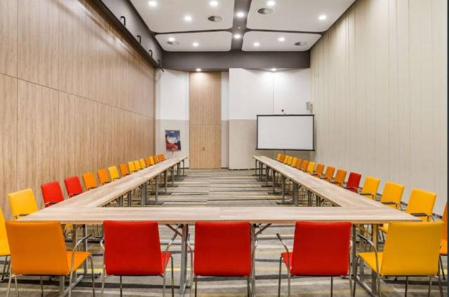 Meeting room.