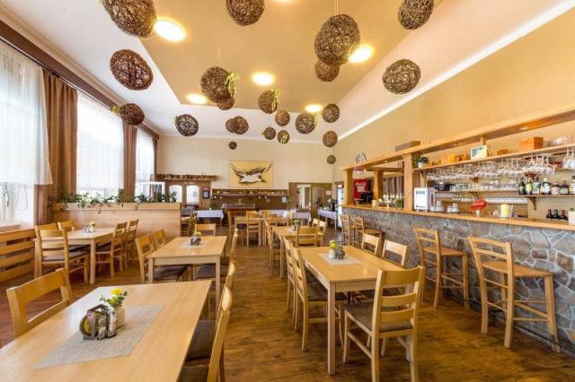 Restaurace.