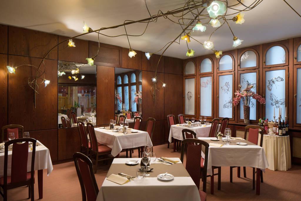 Restaurace.