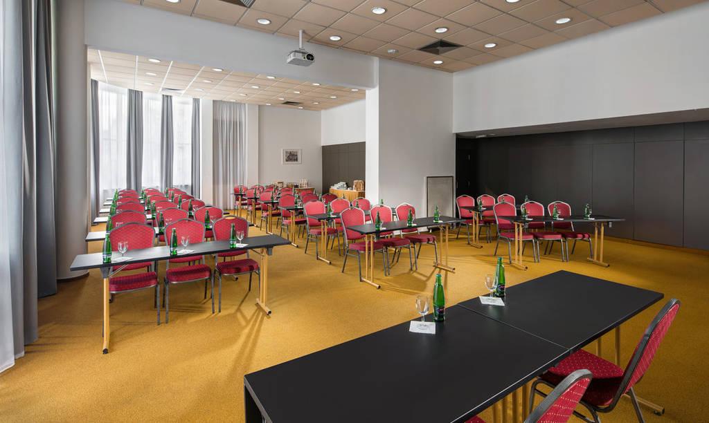 Konferenční místnost.