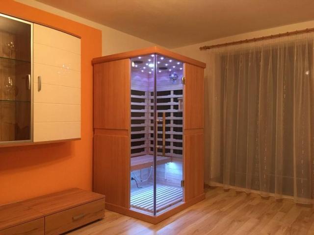 Apartmán obývací pokoj s infra saunou.