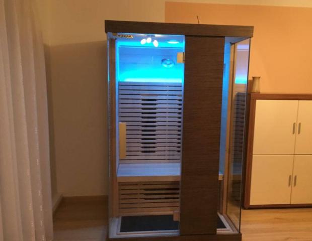 Apartmán obývací pokoj infra sauna.