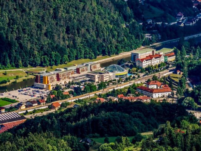 Hotel Thermana Park Laško a okolí.