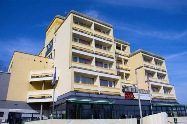 Hotel Lucia exterier.