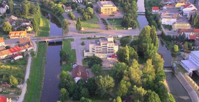 Hotel na ostrově.