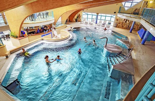 Aquacity bazén vnitřní zážitkový.