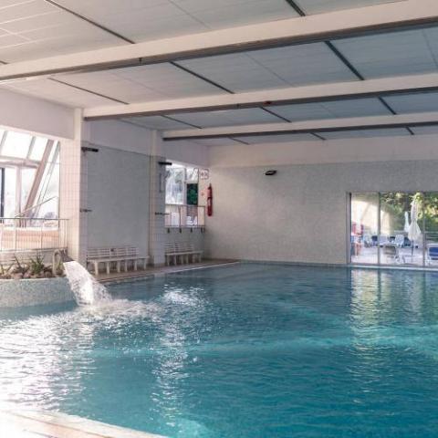 Bazénový komplex v hotelu Vita - vnitřní bazén.