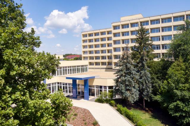 Hotel Hunguest Helios exterier