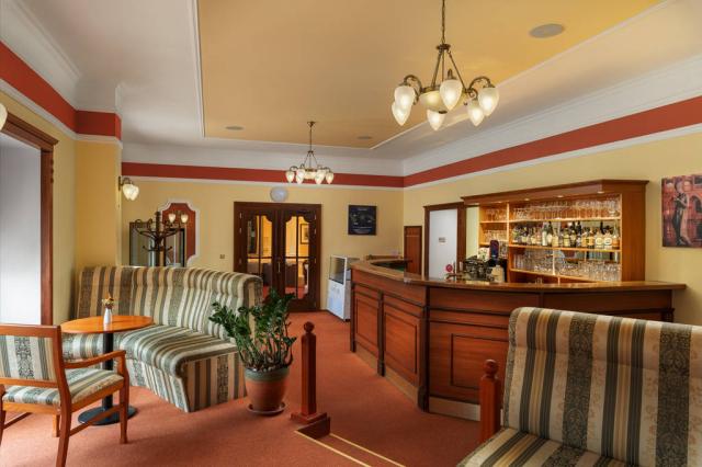 Bar.
