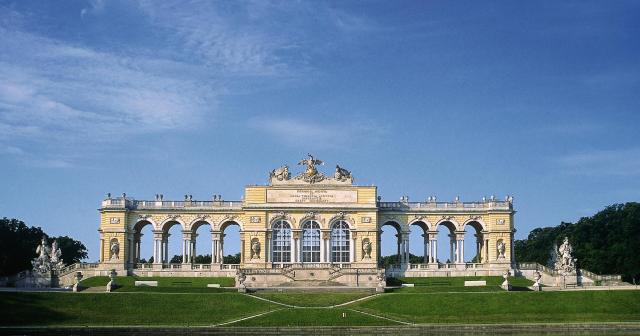 gloriette-19to1.jpeg