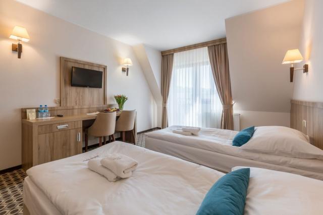 Hotel Borowy Dwor - dvoulůžkový pokoj  2.jpg