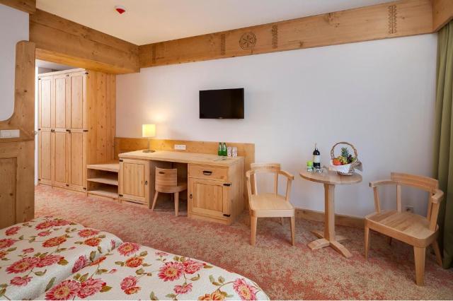 Hotel Bania pokój Standard 1.jpg