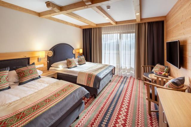 Hotel Bania pokój Superior 3.jpg