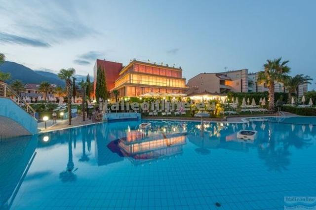 Hotel Loano 2 Village