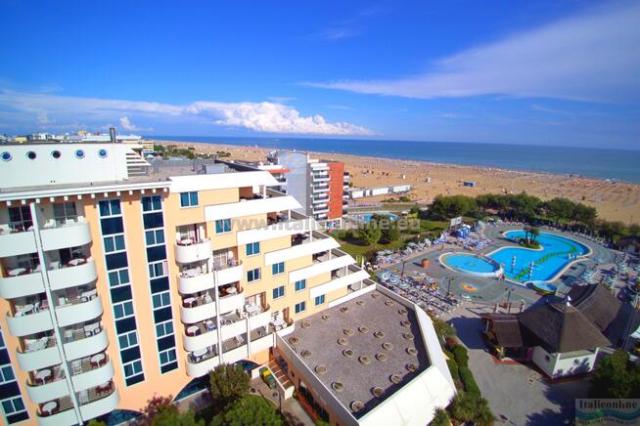 Aparthotel Holiday