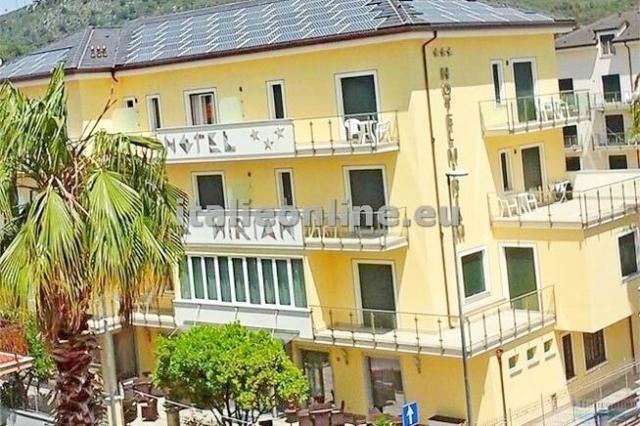 Hotel Miriam