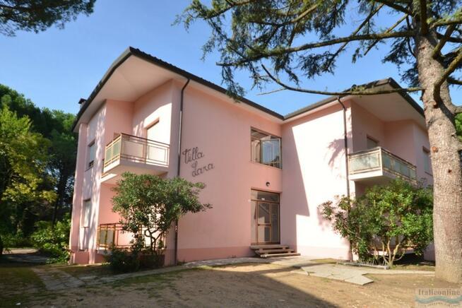 Villa Lara