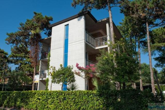Condominio Flora