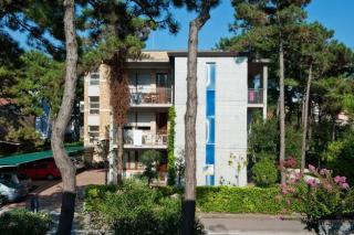 Condominio Flora