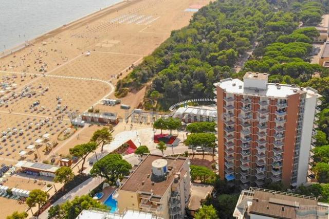 Condominio Bianco Nero