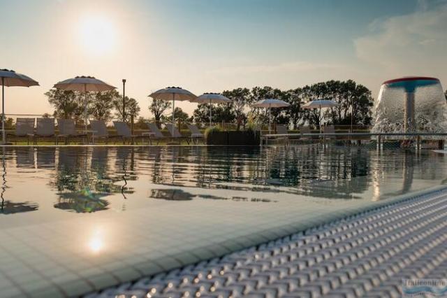 Marina Azzurra Resort