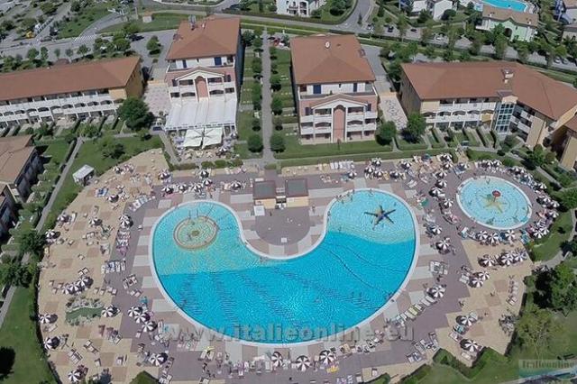 Pini Village Family Resort - Villaggio Ai Pini