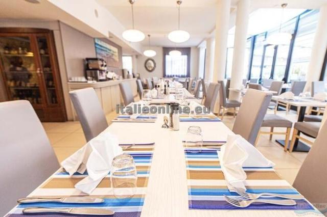 Hotel Ferretti Beach