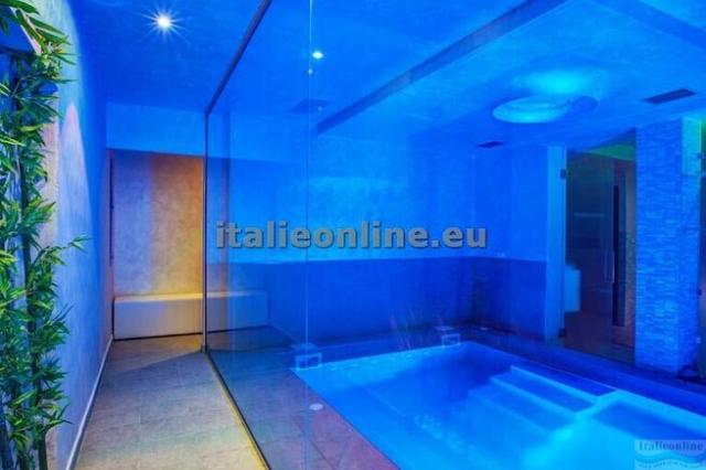 Hotel Ferretti Beach