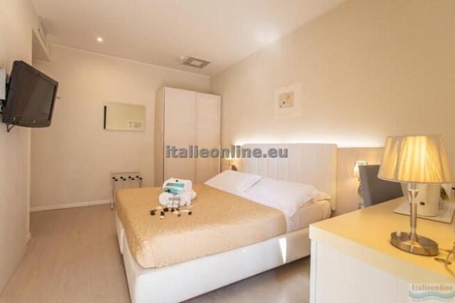 Hotel Ferretti Beach