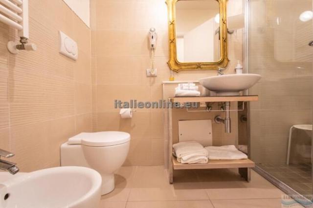 Hotel Ferretti Beach