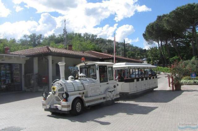 HU Norcenni Girasole Village