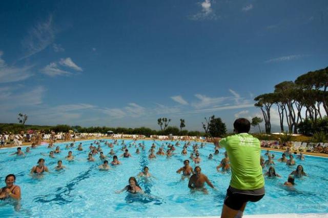 HU Park Albatros Village