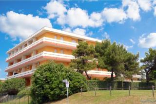 Residence Carina e Silva