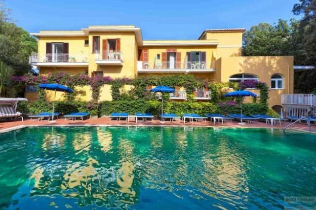 Hotel Cleopatra