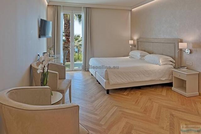 Hotel Paradiso