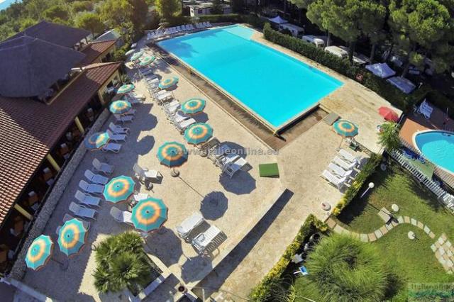 Camping Free Beach