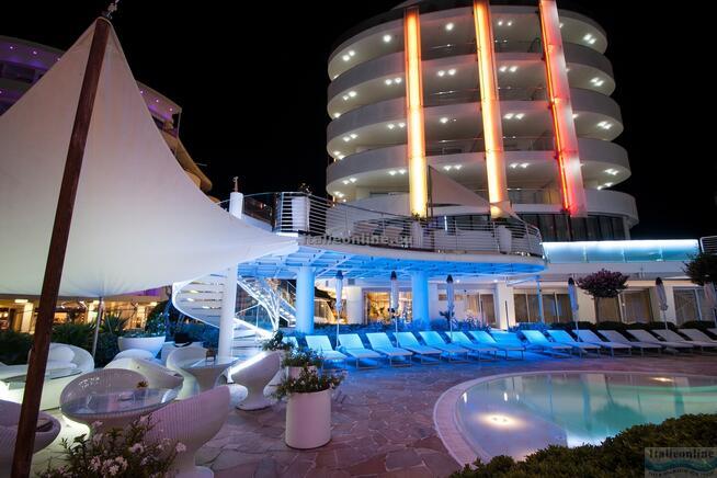 Hotel Premier & Suites