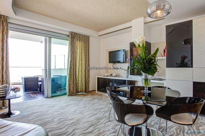Hotel Premier & Suites