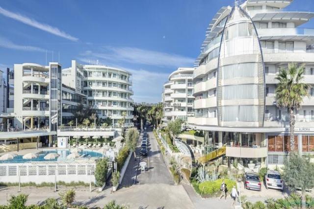 Hotel Premier & Suites