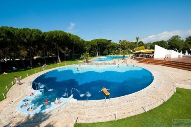 Villaggio Camping Baia Domizia