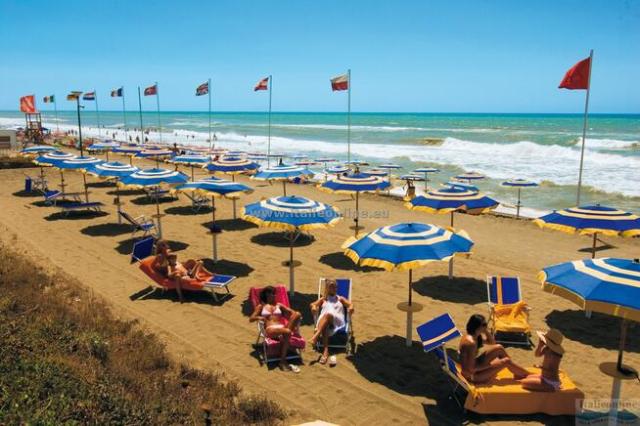 Villaggio Camping Baia Domizia