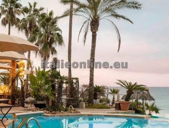 Mare Hotel
