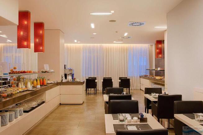 Hotel NH Genova Centro