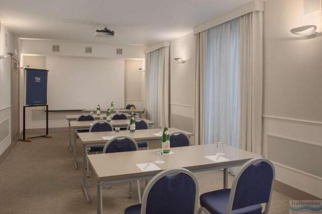 Hotel NH Genova Centro