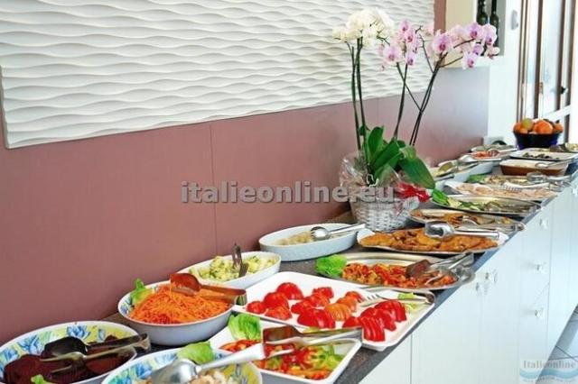 Hotel Careni Villa Italia